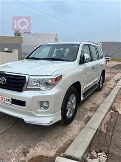 تۆیۆتا لاند کروزەر